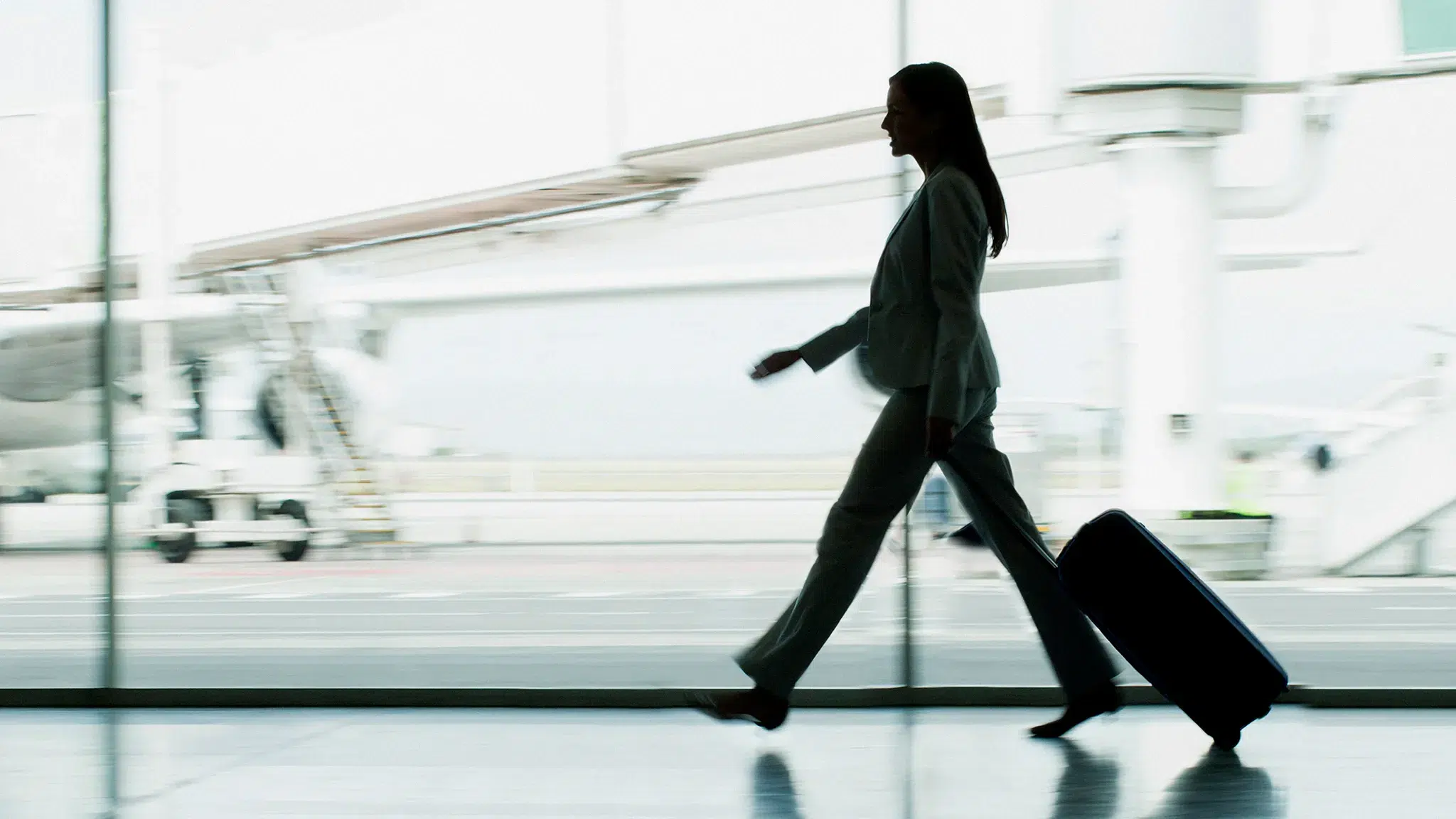 woman airport cr getty 112156400